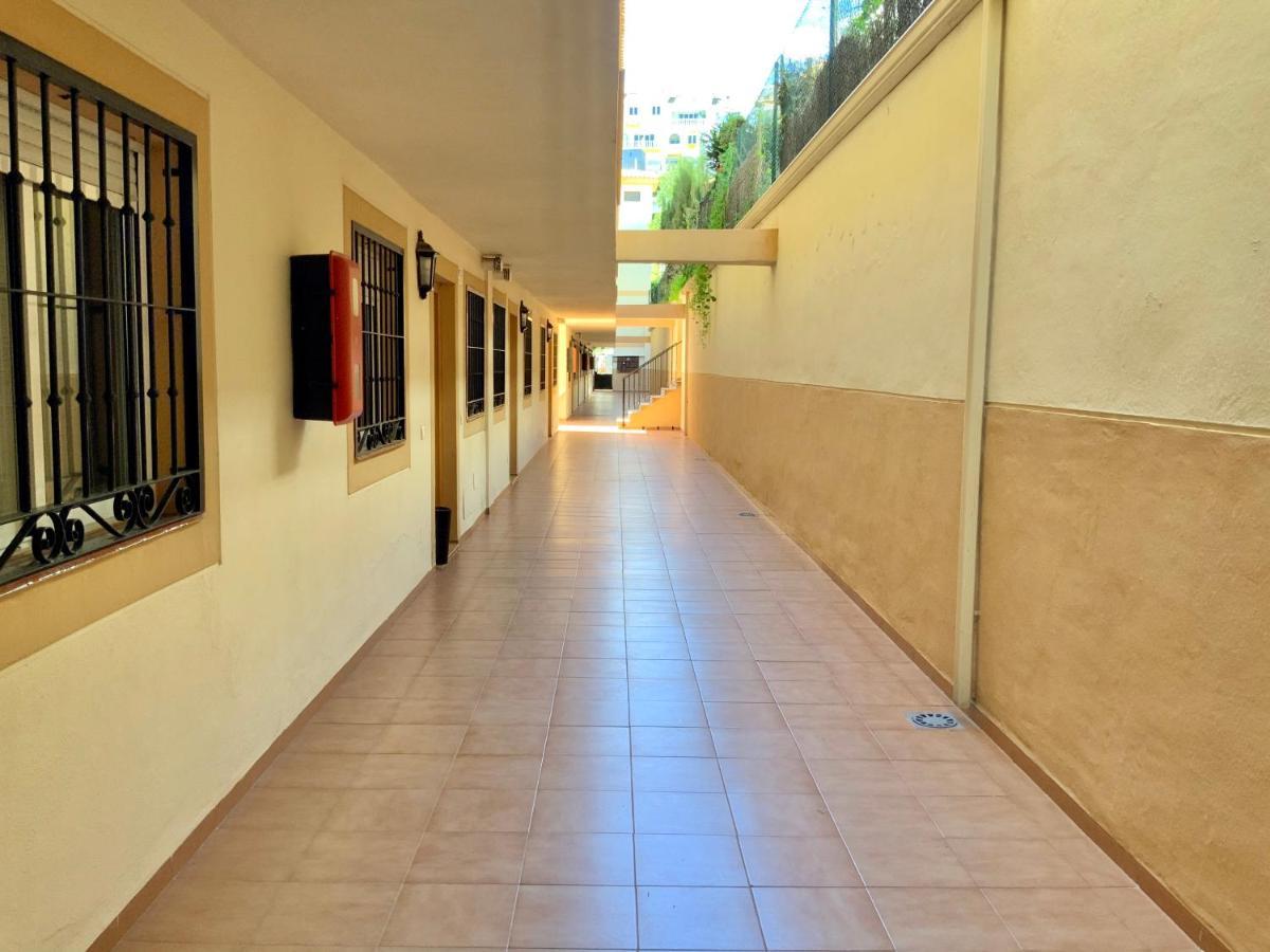 בנאלמדנה Apartamento De 2 Dormitorios, Gran Terraza, Vistas Al Mar Cerca Playa Carvajal מראה חיצוני תמונה